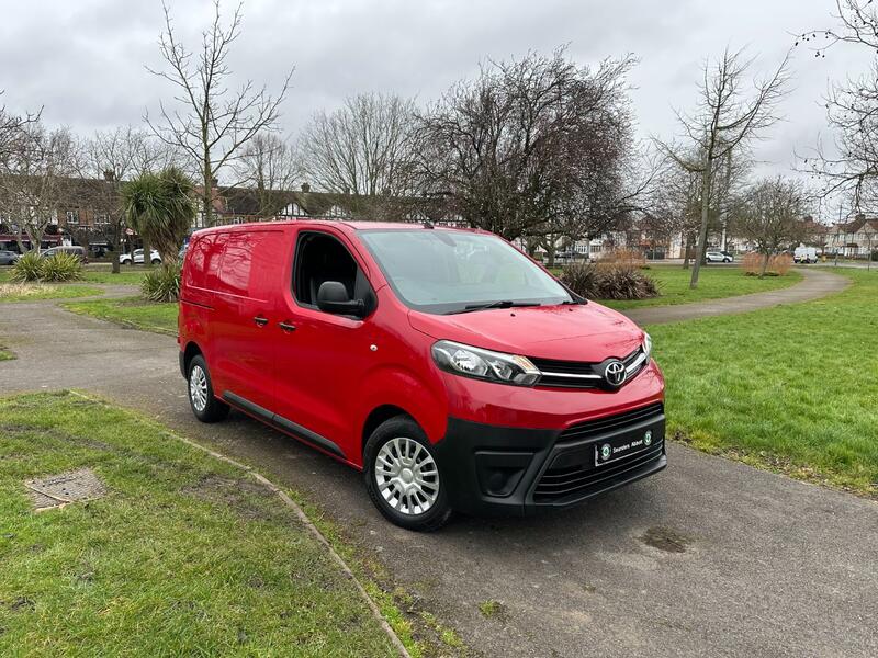 TOYOTA PROACE